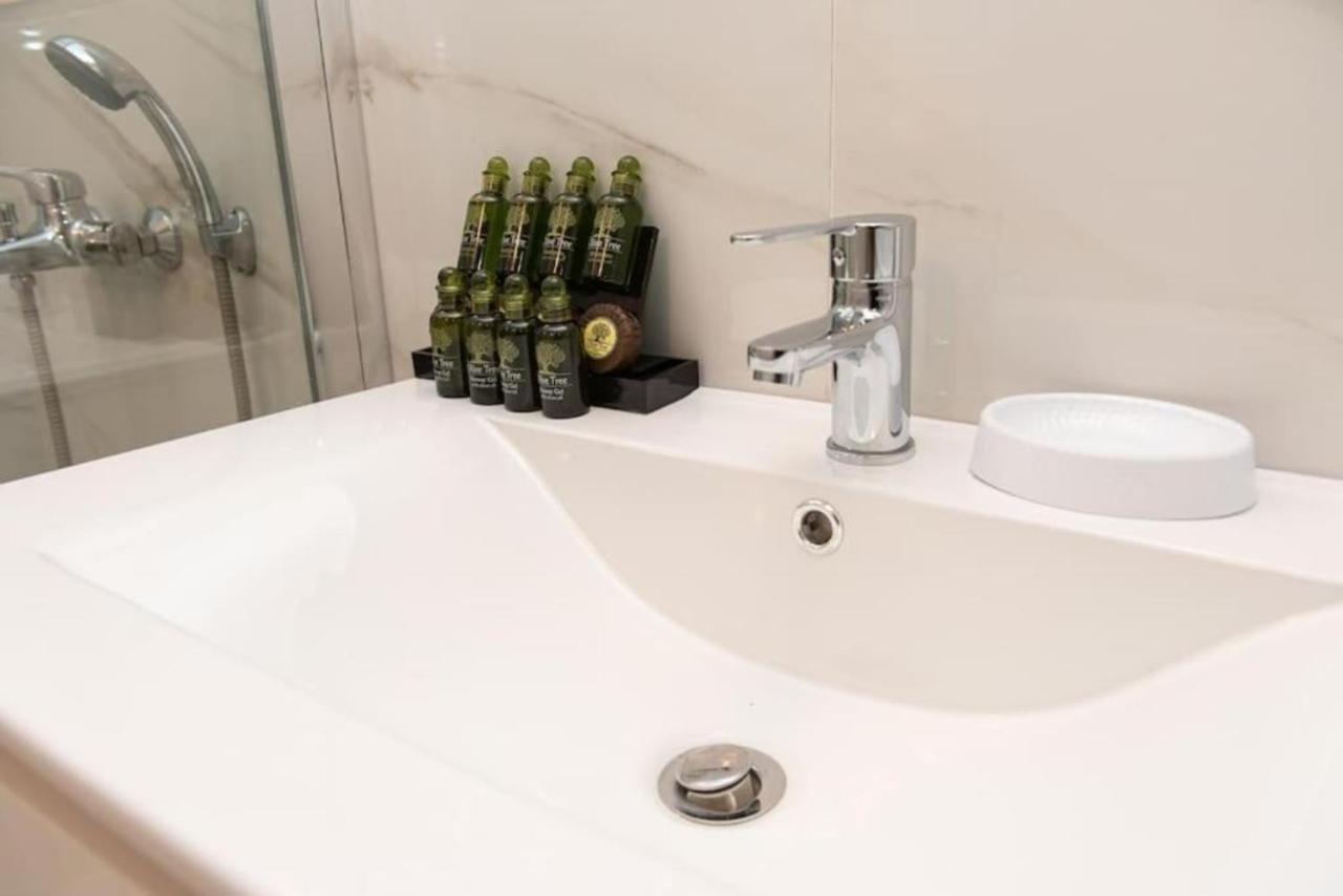 Renovated Spacious Flat 7Min To Subway Station- Athen Eksteriør billede